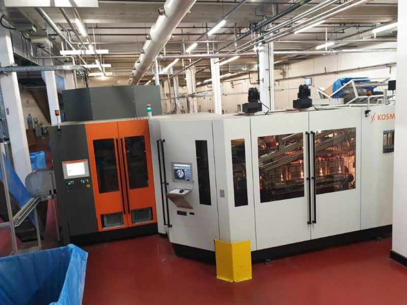 Kosme KSB 6R Reheat Stretch Blow Moulding system 2018 01