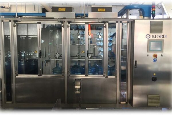 R Bardi Victoria 5 Gallon PC Washing Filling line 2004 03