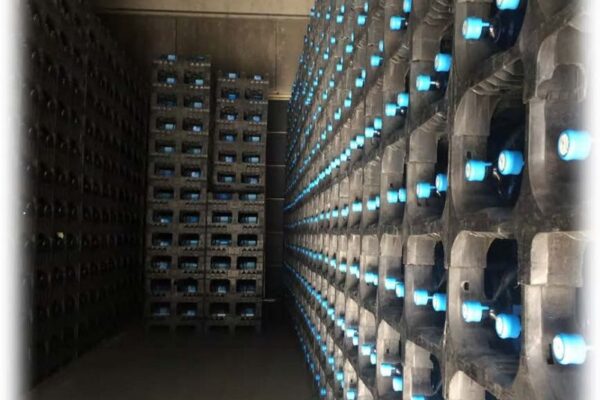 R Bardi Victoria 5 Gallon PC Washing Filling line 2004 14